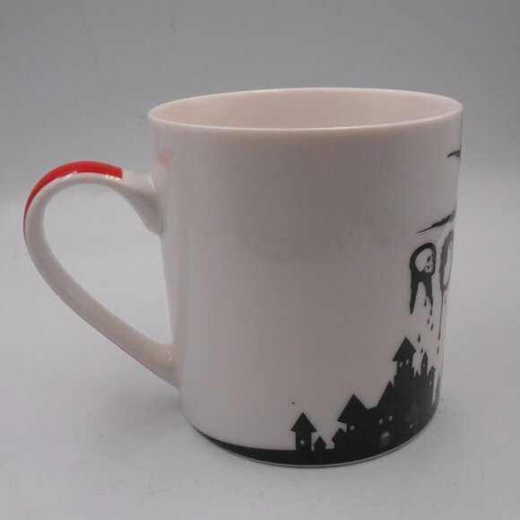 MAGNETELLA ROMANIA HOME DRACULA VAMPIRE COLLECTIBLE MUG CUP HALLOWEEN HOLIDAY - Picture 4 of 7